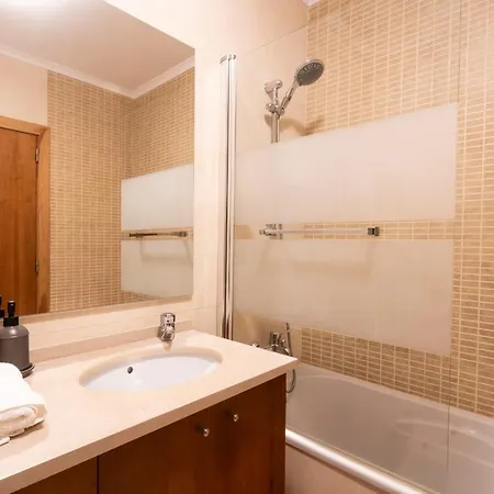 Apartamento 55 - Surfers Paradise Ferrel (Leiria)